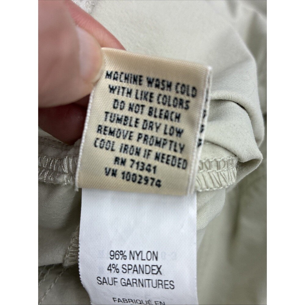 LL Bean Nylon Cropped Cargo Pants Sz 4P Tan Khaki Adjustable Waist Gorp Outdoor - Picture 13 of 16